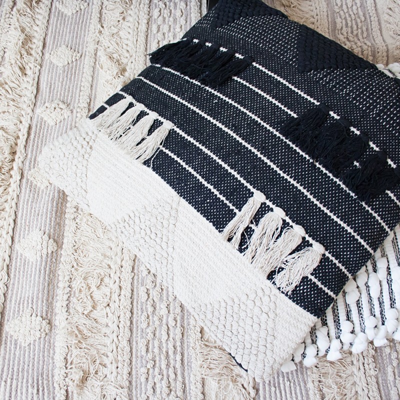 COUSSIN ÉRYTHRÉE À FRANGES NOIR